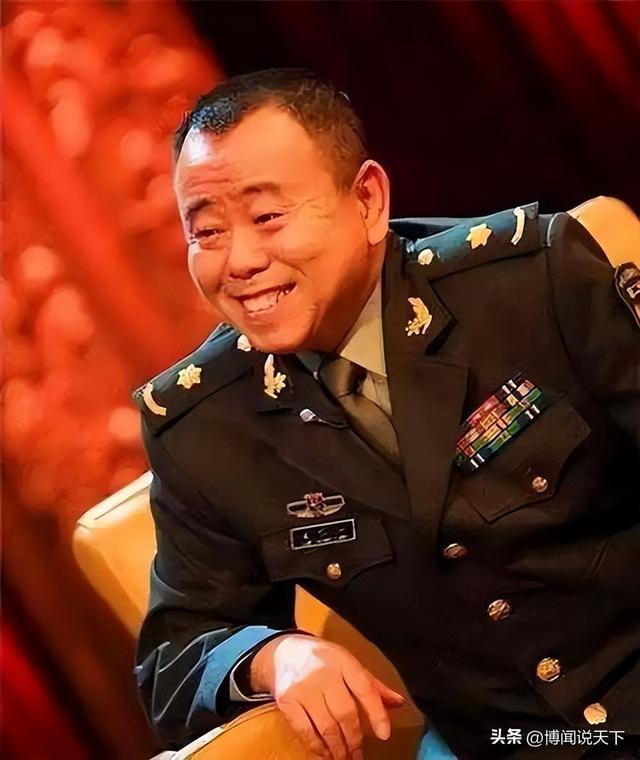 4个老婆，全家移民，享受正师级待遇	，潘长江身上哪个标签是真的