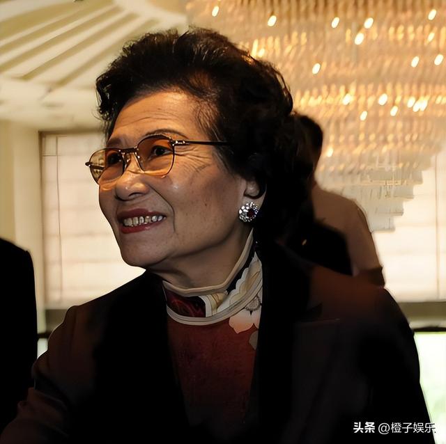 二个女儿惨死，三个儿子反目成仇，就算是首富也难换来家和万事兴