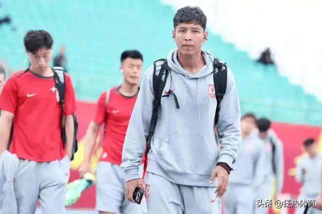 北京国安连签四员悍将！前U21国家队队长在列！阵容厚度持续提升