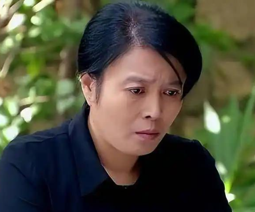 善恶终有报！"风流成性"的代价,在65岁丁嘉丽身上,体现得淋漓尽致
