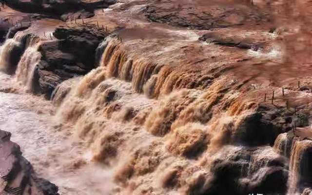 积石山是个什么样的地方？生活在这里的人们，一看到黄河就大喊家
