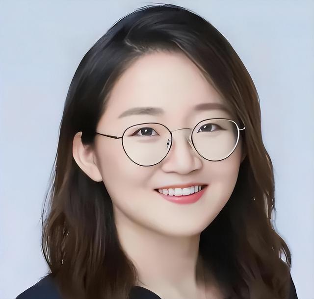 桂海潮：唯一没有军籍的航天员，妻子青春靓丽，还有一个特殊身份