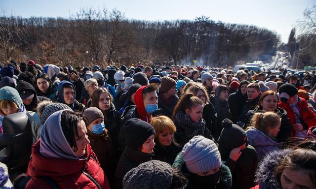 仅剩2000万人？比乌克兰投降更可怕的事情是，再打可能亡国灭种了