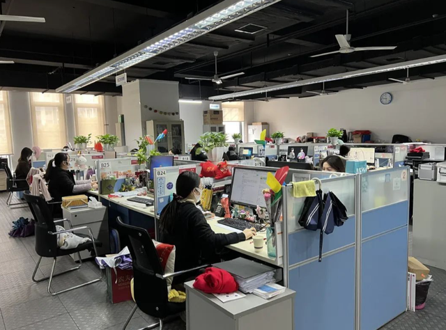 7.5亿打工人真相：年薪10万不算高？被闹了！已吊打23省城里人！