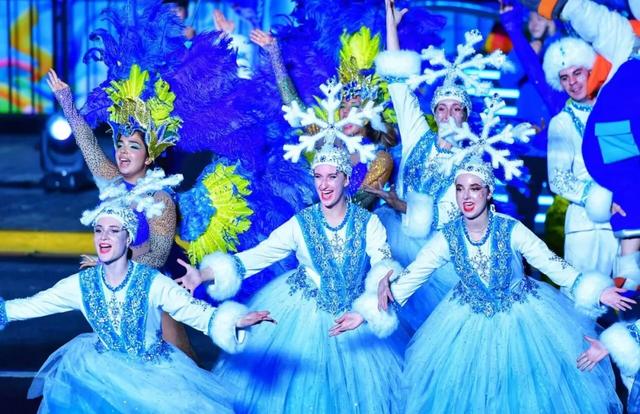 花车巡游、半价游园……上海旅游节开启全城欢乐盛宴→