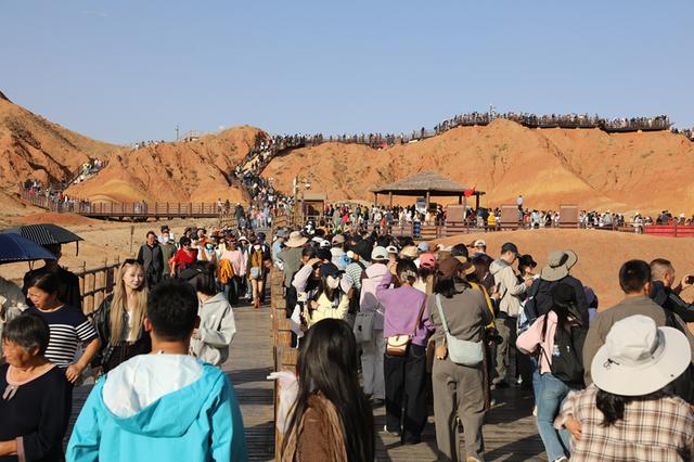 30.95万人次！2.54亿元！ 临泽双节文旅市场“热”力全开#祁连山下是我家##厚道甘肃#