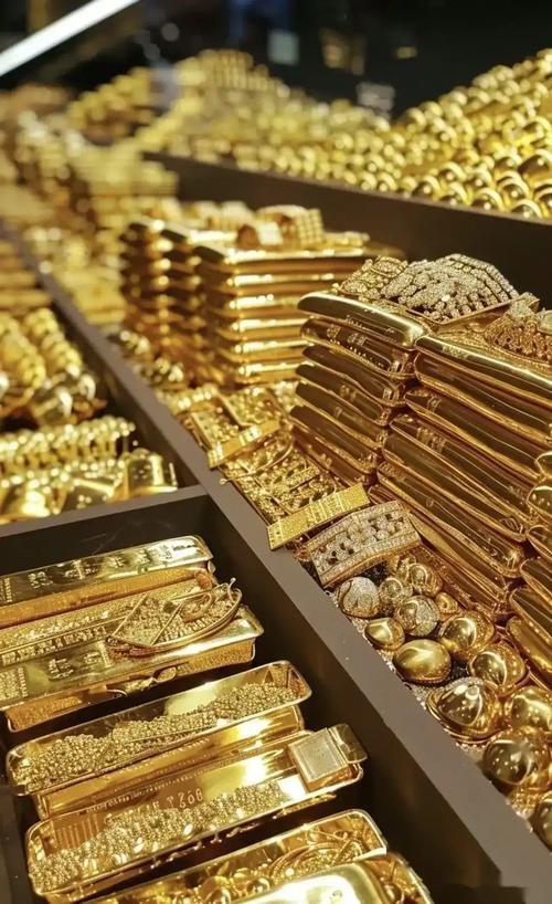 黄金暴涨37%再创历史新高，央行连续10个月增持，投资者疯狂涌入