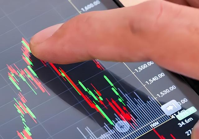 高市涉台言论	，日本市场震荡，外资撤离日本，中国“组合拳”见效