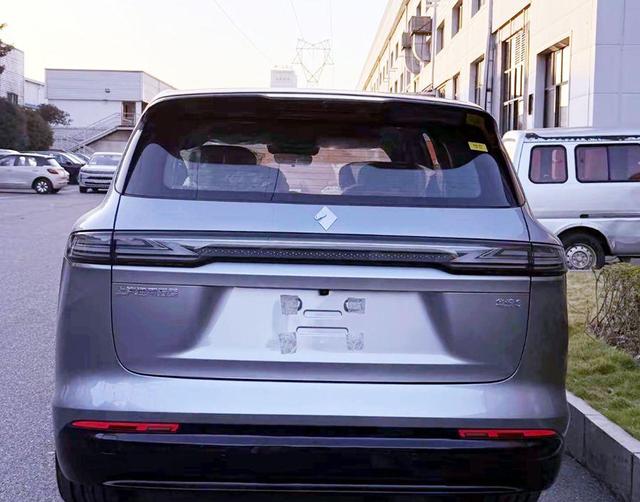 宝骏华境S再度现身，联手华为，车长超问界M9且配1.5T插混