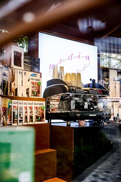 前滩太古里“Let’s Cherish Well璀璨好生活”