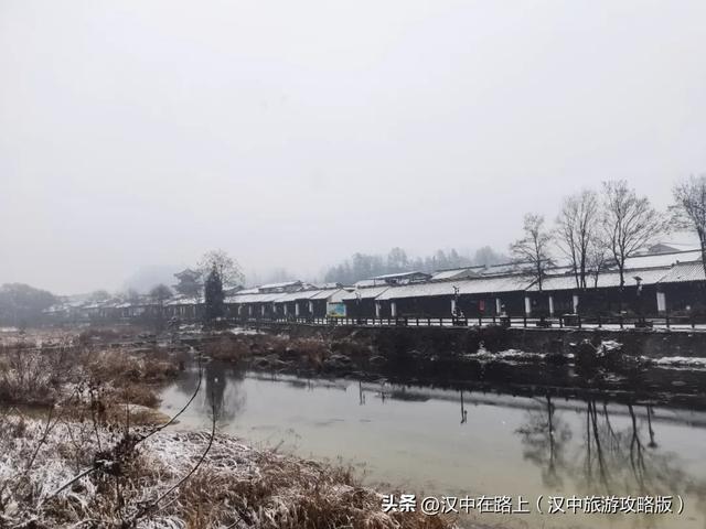 汉中多景区发布闭园公告→