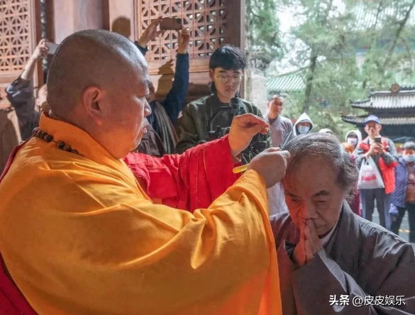释永信翻车，最惨的不是他，是那个捐了46亿的蔡志忠老爷子！