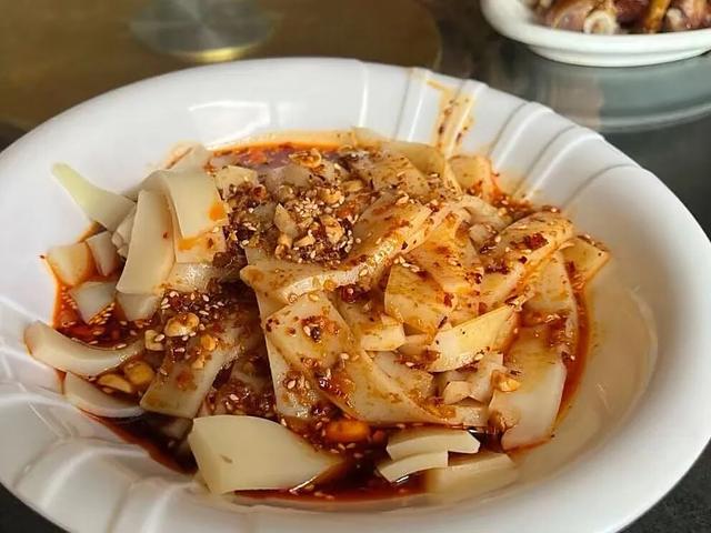 高铁可直达的小城，享有“攀西后花园”美誉，大部分游客都忽略了