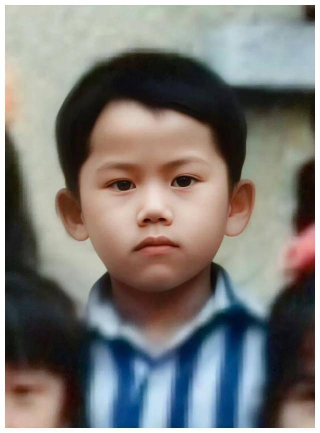 央媒发文，42岁张杰高调官宣喜讯，全网恭喜，终于等到这一天