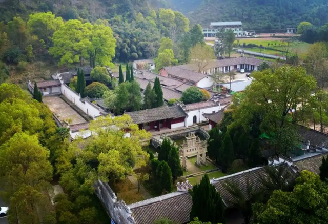 去上饶别再只拍云海！铅山的愁与辩，才藏着江西真底蕴