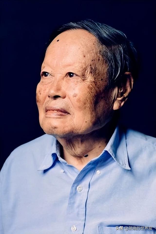生日才过完17天，103岁杨振宁辞世，生前在翁帆庆生照里开怀大笑