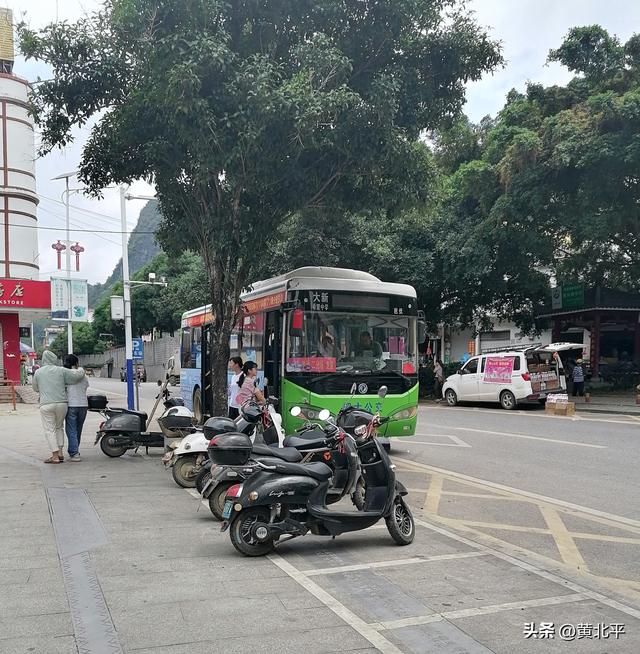 广西崇左市大新县与越南重庆县交界的边境小镇，老地名弄匡圩