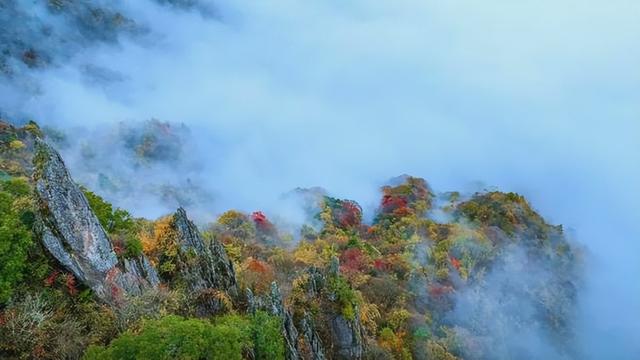 安康南宫山：五彩秋色惹人醉