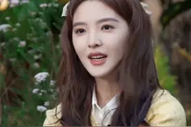 出道4年买不起北京的房，30岁没对象就要相亲，如今章若楠怎样了图片