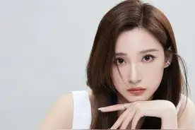 《新闻联播》这几位女主持人，谁最有女人味？图片