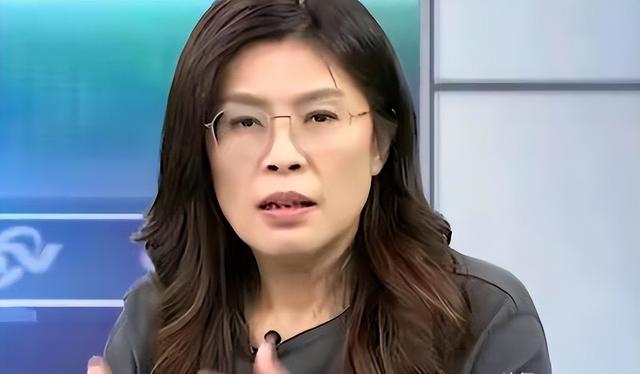 赶在坐飞机来陆前，郑丽文率先发出邀请，解放军轰6K飞抵台岛周边