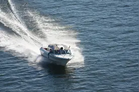 大陆男子驾驶快艇登陆台岛淡水码头？国台办：不清楚，个人行为图片