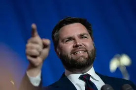 万斯嘴瓢被外网怒怼多天，新加坡网友：全世界都应学习中国历史！图片