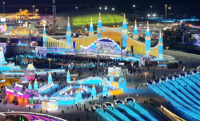 春节序曲：春运、电影、旅游都在抢镜！