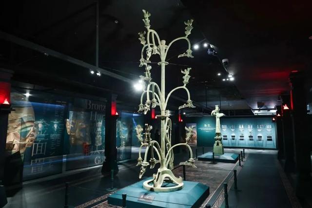 这家博物馆藏着三千年的浪漫！三星堆光影盛宴直击灵魂！