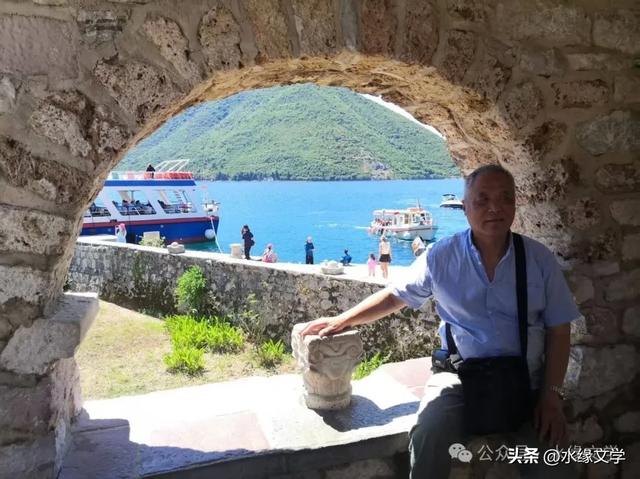 【水缘文学•散文随笔】让旅行箱再飞一会​||贾克昌(江苏)