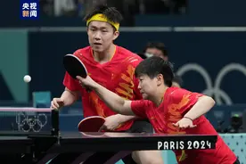 孙颖莎喊话王楚钦顶峰相见，赞其很会开导、调动自己，王楚钦：我争取到顶峰，把巴黎当成最后一届奥运去打图片