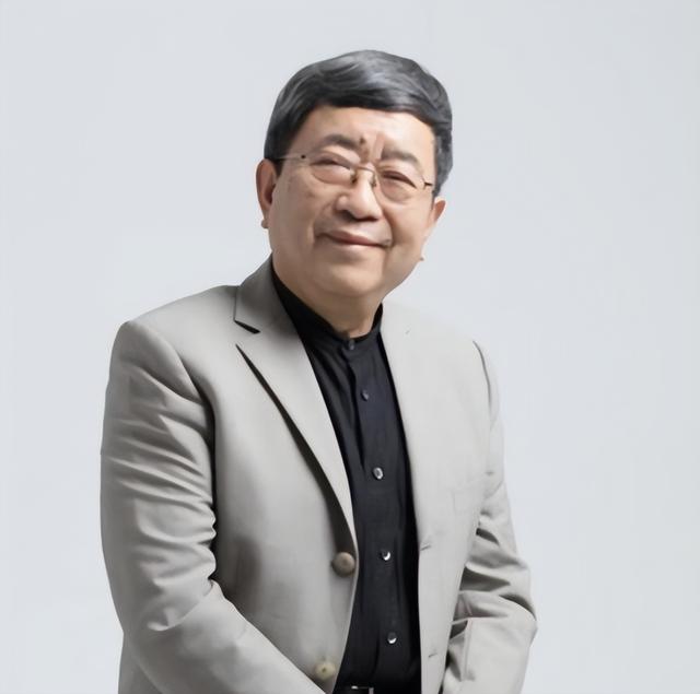面相变了，老少恋的“残酷”，在63岁的马兰身上体现的淋漓尽致