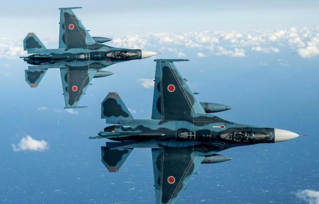 12架日机实弹起飞	，直扑辽宁号？美媒直接报丧：被解放军全面碾压