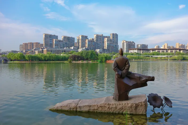 灞桥折柳、曲江流饮，这些路名藏着唐诗密码……