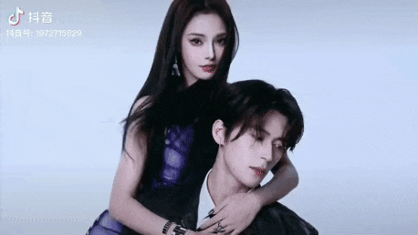 这对姐弟恋…这么甜的吗？我倒看看多好磕？