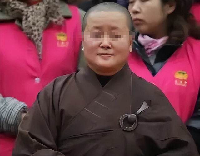揭秘尼姑庵的黑暗面：尼姑平均年龄不到25，香客人来人往究竟为何
