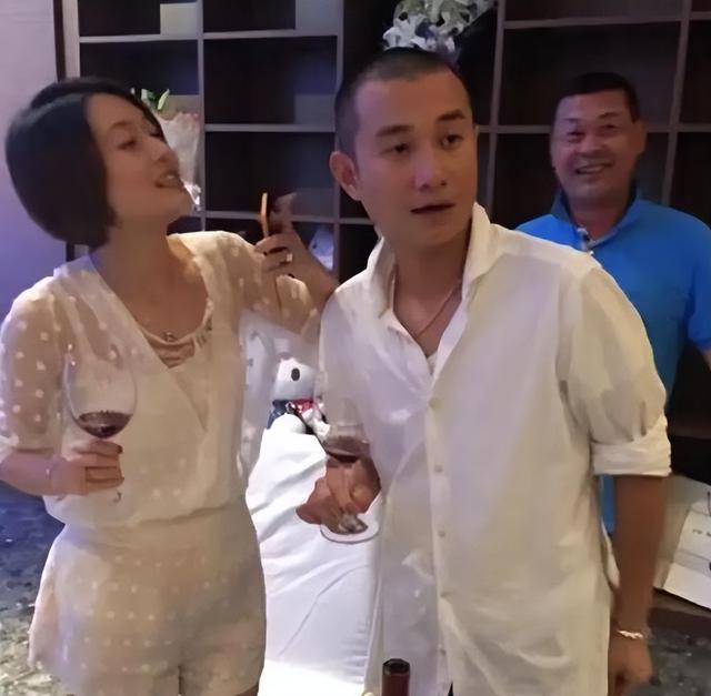 钱再多有什么用！曝马伊琍离婚6年后隐婚	，原来文章早看透她了