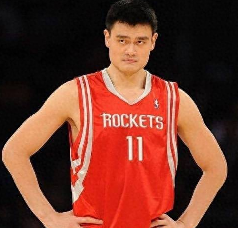 4亿换一个梦，“辞职”篮协主席的姚明，已经走上了另一条路