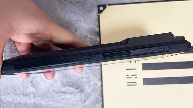 电池容量达到10800mah，拥有满级三防特性，这款国产智能机足够强