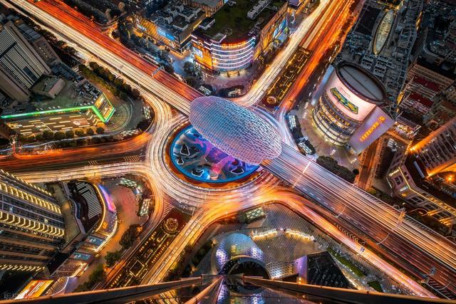 大量日本游客涌入上海，打着旅游幌子不去游玩不吃美食，为啥来？