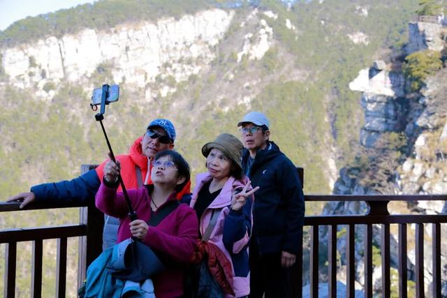 免签直航带热入境游：马来西亚旅行商考察团到庐山踩线