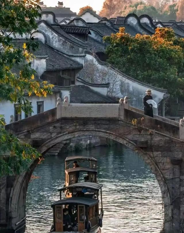 中国评分最高的十大古镇，第1名很难超越！去过一半此生无憾！