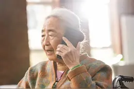 她71岁，退休金5800，给女儿半套房子让她养老，外孙：我们不需要图片