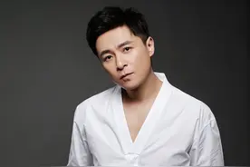 汤唯初恋朱雨辰：被亲妈强拆3段姻缘，45岁无人敢嫁，躺狗窝大哭图片
