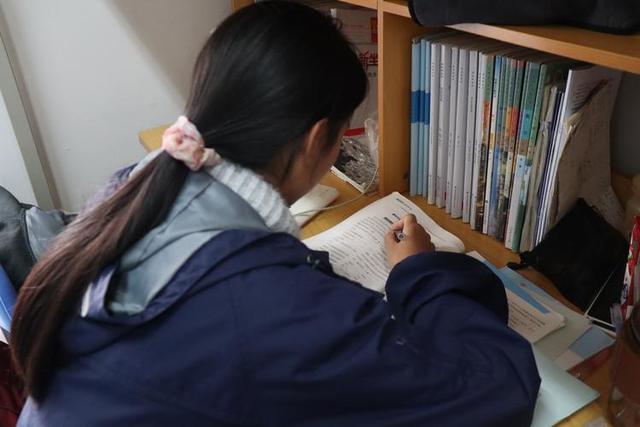 培养人才还是考试机器？别再拿高中的方式，“圈养”大学生了！