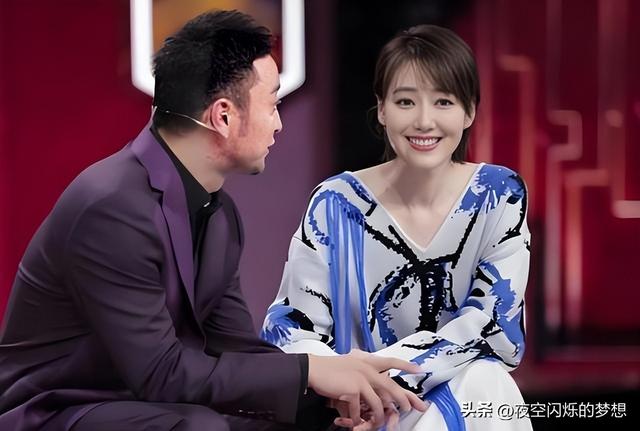 私生活炸裂、央视除名、陪睡疑云，她身上到底哪张标签是真的？
