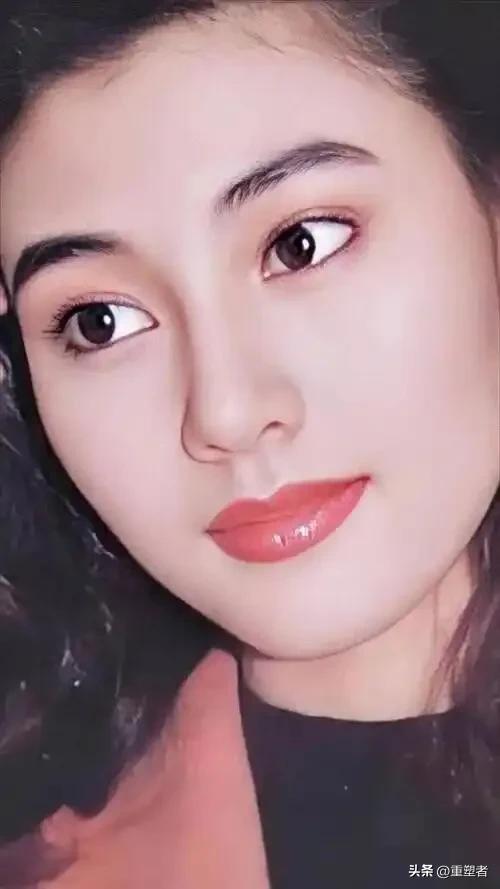 石破天惊的美貌到底长啥样？她被无数男人追捧，只因为她的神颜。