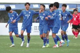 2025江苏银行江苏省城市足球联赛开赛 连云港队首战告捷图片