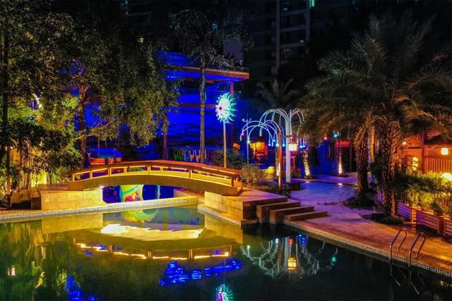 秋日升温计划丨泡在南岸，把深秋泡暖！