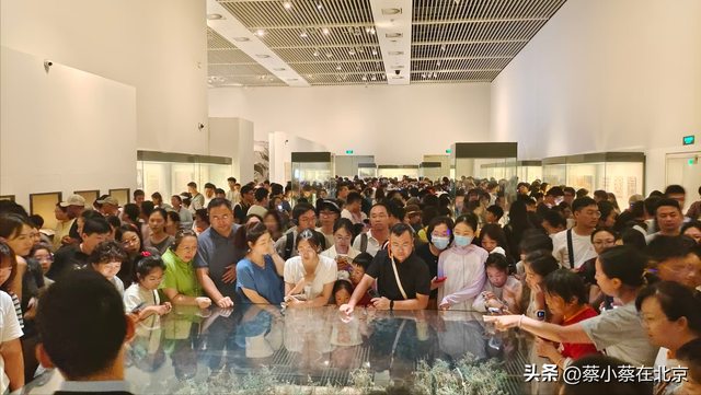2025年9月23日，北京国家博物馆发生的真实排队场景，大家看看吧